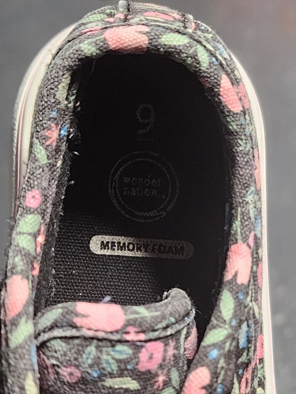 Wonder Nation Slip On Sneakers Black Floral Girls Size 9